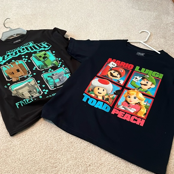 Other - Boys character tees size small
